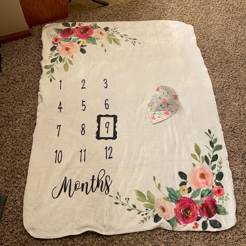 Milestone baby blanket set